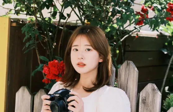 英國阿伯丁Trip Moments【約拍跟拍婚拍街拍抓拍航拍攝影攝像/多語言翻譯/動作指導】