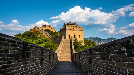 однодневный тур по Великой Китайской стене в Пекине (Цзиньшаньлин) [экскурсия с гидом на английском и китайском языках / трансфер туда-обратно/ Доступ по шоссе]