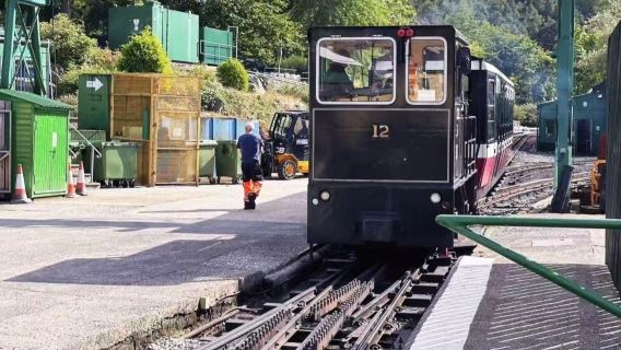 曼徹斯特來回：卡那封城堡+斯諾登尼亞國家公園十小時包車深度遊