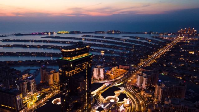 Đài quan sát The View At The Palm trên đảo Cọ Dubai