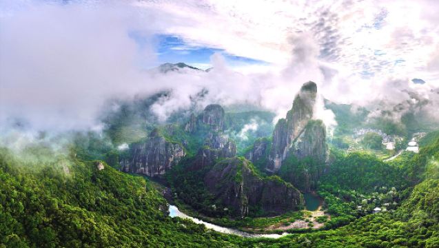 Wenzhou Übersetzung/Reiseleiter/Lokaler Begleiter | Messeübersetzung/Geschäftsübersetzung | Besichtigung von Sehenswürdigkeiten | Englisch/Russisch/andere Sprachen | Beratung willkommen