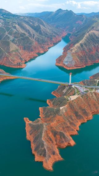 One-day private tour from Lanzhou to Bingling Cave-Temple Complex, Liujiaxia, and the Yellow River-Tao River confluence
