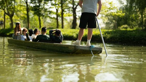 Turun Punting Universitas Oxford Dipandu oleh Mahasiswa