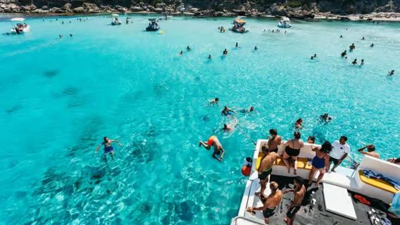 Limasol: Excursión en autobús y barco a los Baños de Afrodita y la Laguna Azul