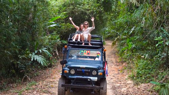 Desde Ko Samui: tour compartido de la isla en jeep militar
