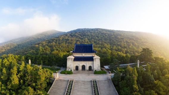 [1 adult · admission ticket included] 1-day group tour of 6 major attractions