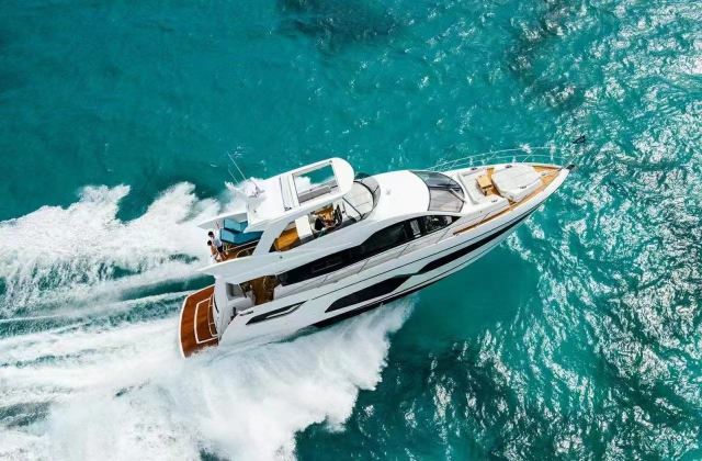 【旅行官推薦】遊艇出海/帆船/拼艇．尾波衝浪．特色挑選定制