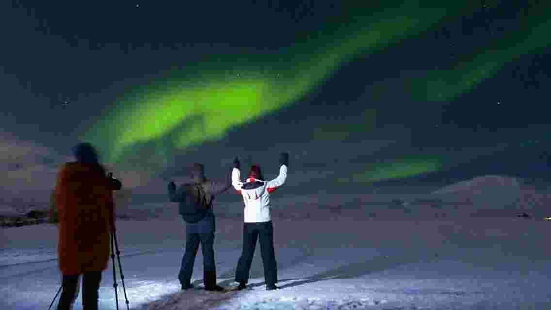 Northern Lights Small Group Tour with Free Photos