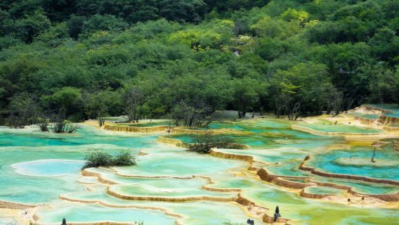 Lawatan Peribadi Semua Termasuk 2 Hari ke Jiuzhaigou & Huanglong dengan Kereta Api Peluru