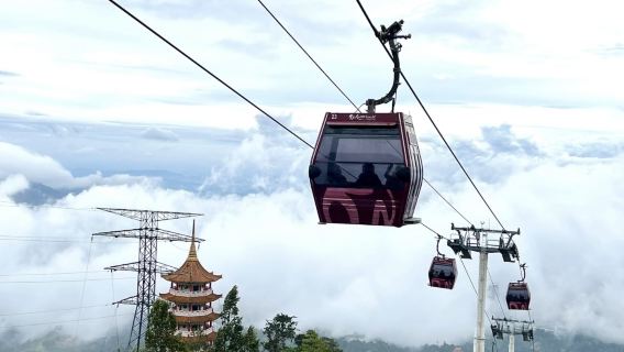 1-day tour to Hoverland Genting Highlands and Genting Highlands (includes cable car ticket)