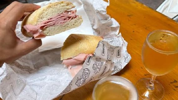 Bolonia: Recorrido gastronómico a pie y lugares destacados con un guía local