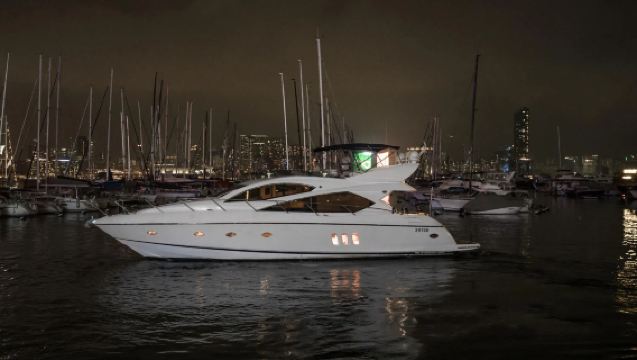 【香港遊艇租賃】香港70呎英國進口Sunseeker高接待遊艇包船夜遊維港/包船出海海釣玩水欣賞香港海上風光