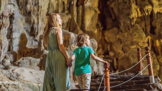 จากท่าเรือตวนเจา: ล่องเรือฮาลอง 6 ชั่วโมง พร้อมพายเรือคายัค, ถ้ำ, อาหารกลางวัน, ชายหาด และเกาะ