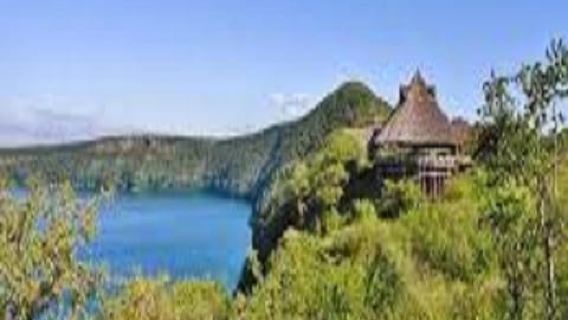 Entdecken Sie den Tagesausflug: Abenteuer am Chala-See