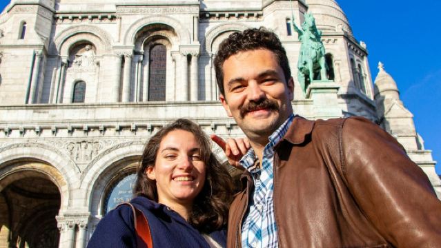 Paris: Professional Photoshoot at Montmartre