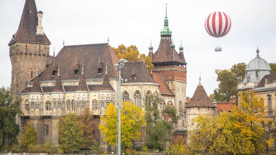 Budapest Fisherman's Bastion - City Park - St. Stephen's Basilica private charter day tour