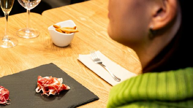 Barcelona: Geführte essentielle Schinkenverkostung