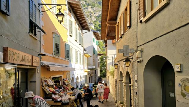 【米蘭來回博爾扎諾】加爾達湖-檸檬小鎮-卡瑞紮湖 Lago di Carezza 一日遊