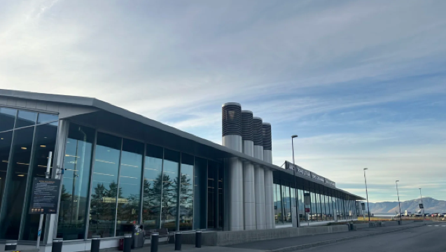 Norway-Tromso: Perkhidmatan Penghantaran/Pengambilan Sehala | Sewaan Peribadi Berbahasa Cina | Penjemputan Di Tempat | Perjalanan Boleh Disesuaikan