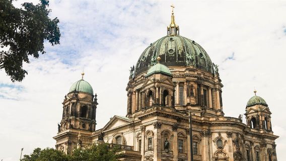 Jerman - Pemandu Wisata/Pameran, Penerjemah Bisnis, Pendamping Wisata, Kunjungan Bisnis