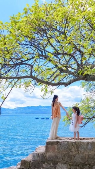 [Pure Leisure] One-Day Tour of Fuxian Lake + Luchong Scenic Area + Pink Sand Beach | Optional Pick-up and Drop-off Service