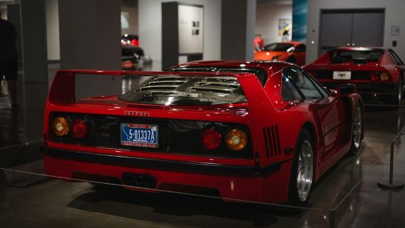 Maranello: Ferrari Museum with Pit Stop Experience and Souvenir Photo