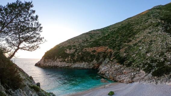 Vlora Beach Day: Dafina Bay & Lunch on the Coast