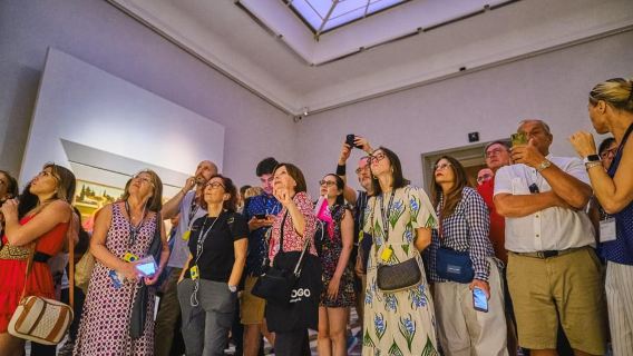 Uffizi Gallery: Guided Tour with Skip-the-Line Ticket
