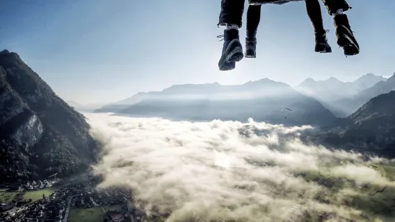 Pengalaman Bermain Paralayang di Interlaken