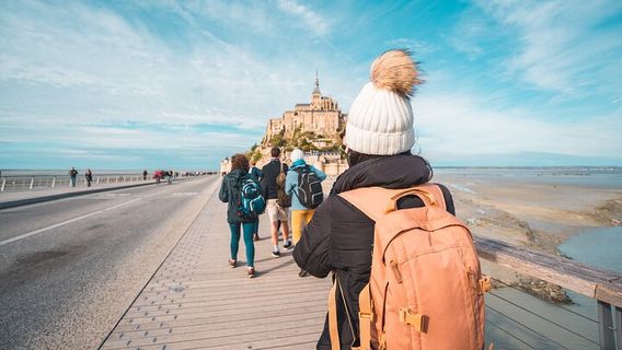BayeuxTours