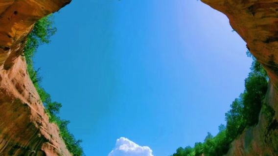 延安棗園革命舊址+甘泉大峽谷一日遊【司機兼導遊丨包車遊】