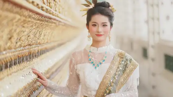 泰國傳統服飾租賃【含妝髮/可加跟拍/可選多人組合/高性價比泰服旅拍】