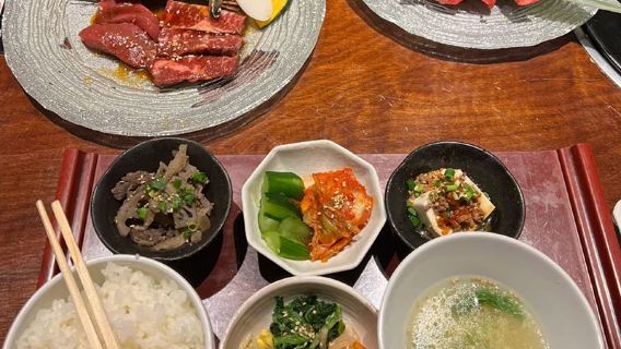 Токио, ресторан Ginza 9-chome "Ore no Yakiniku", услуга бронрования столика в ресторане и заказа еды