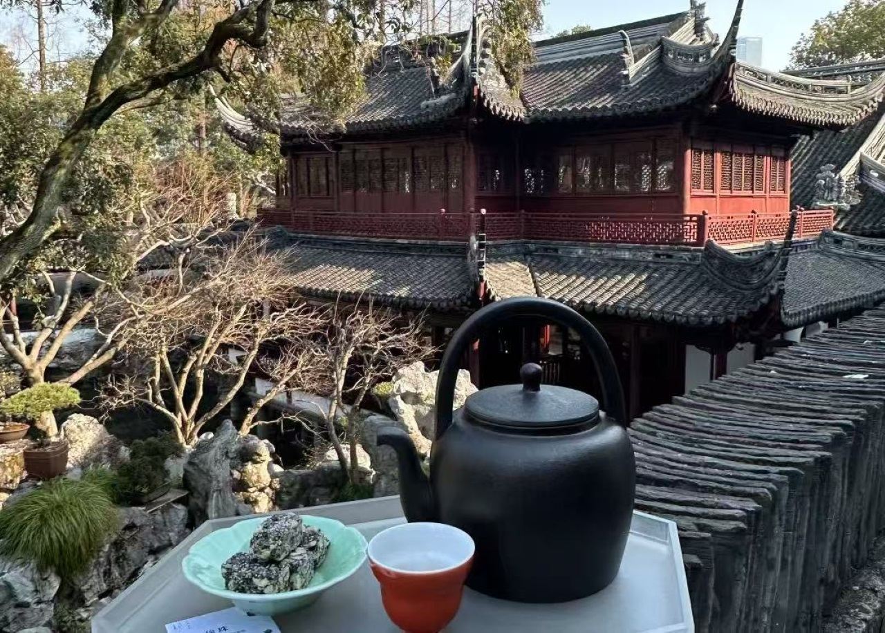 Shanghai Yuyuan New Chinese Tea Experience (Yuyuan Scenic Teahouse with Stunning Views + Exclusive Tea Tasting + Yuyuan Teahouse Photo Spot + Social Tea Gathering + Premium Tea Selection)