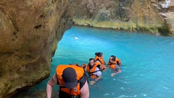 Liberia: Tour đi bộ đường dài đến thác La Leona