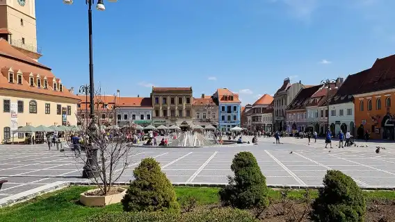 From Bucharest: Dracula Castle, Peles & Brasov Full-Day Trip