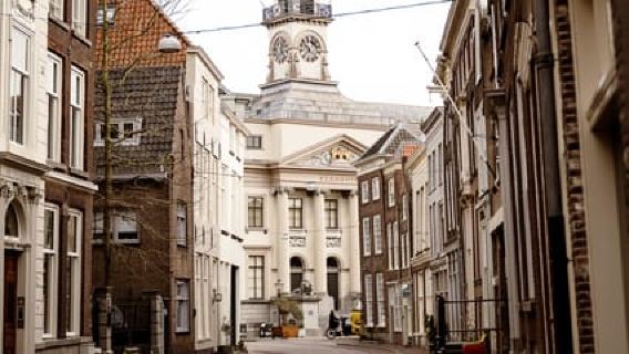Dordrecht: Highlights and Hidden Gems Walking Tour