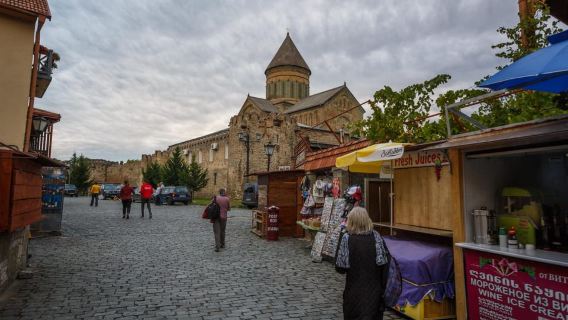 Tbilisi, Jvari y Mtskheta: viaje organizado de un día desde Kutaisi