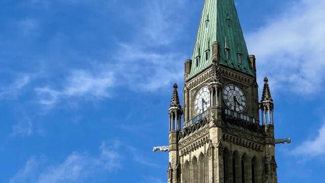 Lawatan sehari di Ottawa, Kanada: Bangunan Parlimen, Terusan Rideau, dan Pasar ByWard