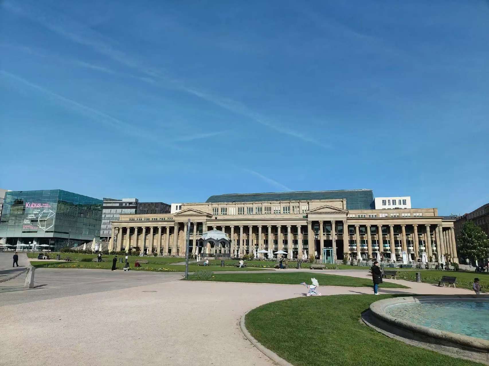 Burg Hohenzollern + Porsche Museum + Palace Square 1-day tour