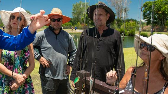 Visite de la ferme et de la pêche à l'hameçon-barra