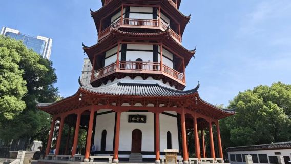 Nanchang's top attractions: Shengjinta + Bayi Square + Wanshou Palace + Tengwang Pavilion