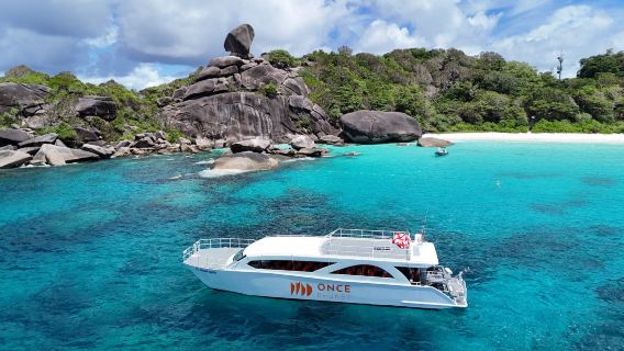 팡나 시밀란 4섬 스피드 카타마란(Phang Nga Similan 4 Island Speed Catamaran)
