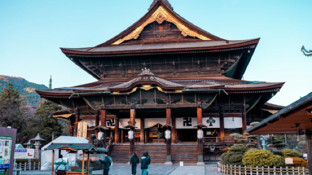Nagano, Japan|Zenko-ji + Togakushi Shrine + Kagami Pond + Togakushi Folk Museum Chinese Private Charter Day Tour