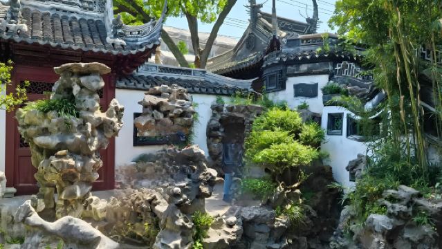 Visite en petit groupe d'une demi-journée en anglais à Shanghai : Jardin Yu, Temple du Dieu de la Ville et Le Bund