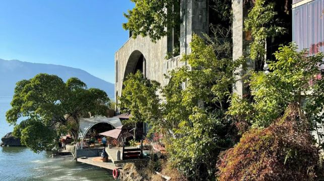 麗江大理【8-16人小團+雙廊+聖托里尼+磻溪S灣】一日遊