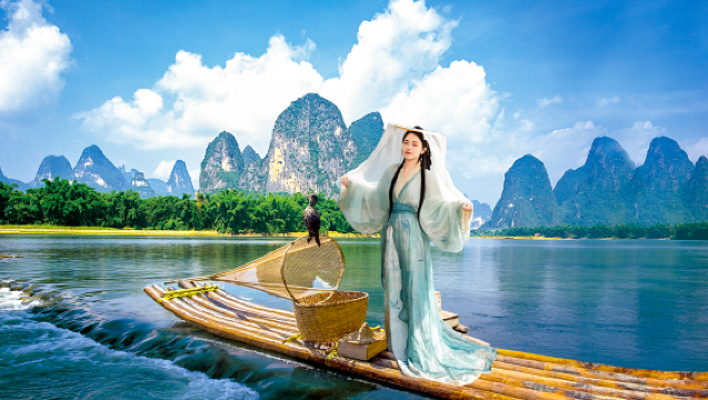 Lawatan sehari Guilin Yangshuo: Buluh Rakit Sungai Li, Bandar Lama Xingping, Trekking Sungai Yulong, Galeri Sepuluh Batu, dan Gua Yinzi