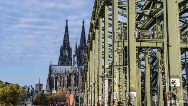 德國波恩大教堂+貝多芬故居+科隆大教堂一日遊無門票