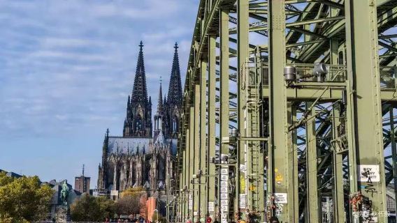 1-day tour to Minster of St. Martin's and Beethoven's house in Bonn + Cologne Cathedral without admission ticket