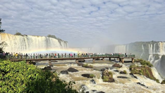 阿根廷伊瓜蘇：伊瓜蘇國家公園+鳥園+三國邊境 中文包車可定制